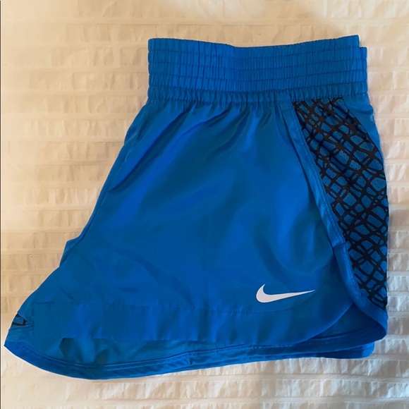 nike women's athletic shorts